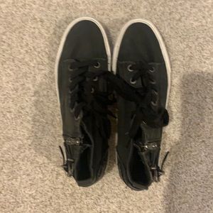 Blowfish high top sneaker women’s